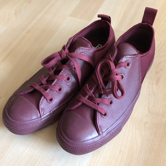 Converse Shoes - NWOT Maroon Leather Converse